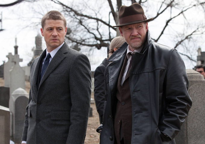 Ben McKenzie and Donal Logue in "Gotham"